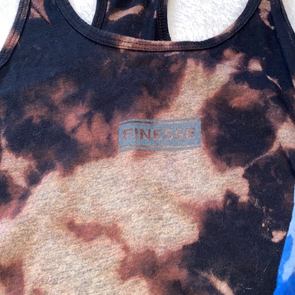 MuscleBox tank bundle! - Picture 2 of 4